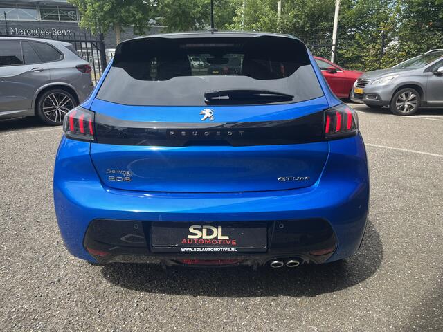 Peugeot 208 1.2 PureTech GT Pack // AFN. TREKHAAK // DODEHOEK // ADAPT. CRUISE // LEDER// ELEK. STOEL // CAMERA // STOELVERWARMING // NAVI+CARPLAY //