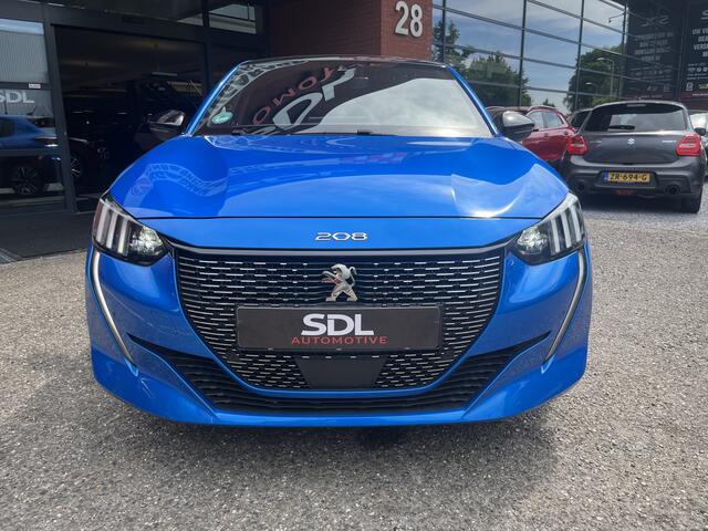 Peugeot 208 1.2 PureTech GT Pack // AFN. TREKHAAK // DODEHOEK // ADAPT. CRUISE // LEDER// ELEK. STOEL // CAMERA // STOELVERWARMING // NAVI+CARPLAY //