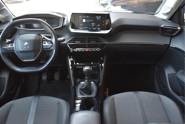 Peugeot 208 1.2 PureTech Allure 100PK Origineel NL, Virtual cockpit, Keyless, Cruise, Carplay, PDC, Half leder