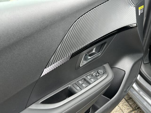 Peugeot 208 1.2 Hybrid 110 PK Allure | Hybride Automaat | Navigatie via Telefoon | Climate Control | Cruise Control | Parkeersensoren V+A | LED Verlichting | Draadloze Apple Carplay / Android Auto | 16" Lichtmetalen Velgen |