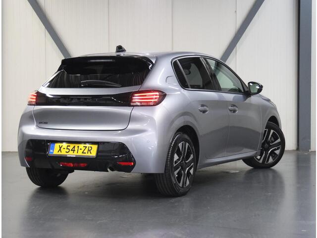Peugeot 208 1.2 100PK Allure | 1ste eigenaar | AppleCarplay/AndroidAuto | Armsteun | Parkeersensoren | FULL LED | Navigatie | Lederen Stuurwiel | Climate Control | Cruise Control | 16" LMV | Isofix | Privacy Glass |
