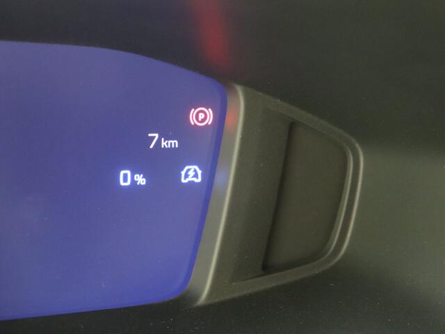 Peugeot 208 1.2 Hybrid 110 e-DCS6 Allure nrm demo | 360 Camera | Wireless Carplay | Navigatie | Climate Control |