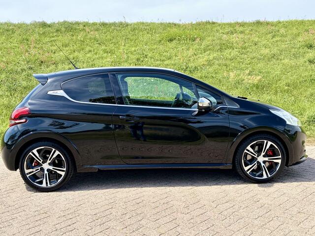Peugeot 208 1.6 e-THP GTi UNIEK | Liefhebbersauto | Lage KM-Stand | Nieuwstaat | Apple Carplay/Android Auto | Stoelvw | Camera