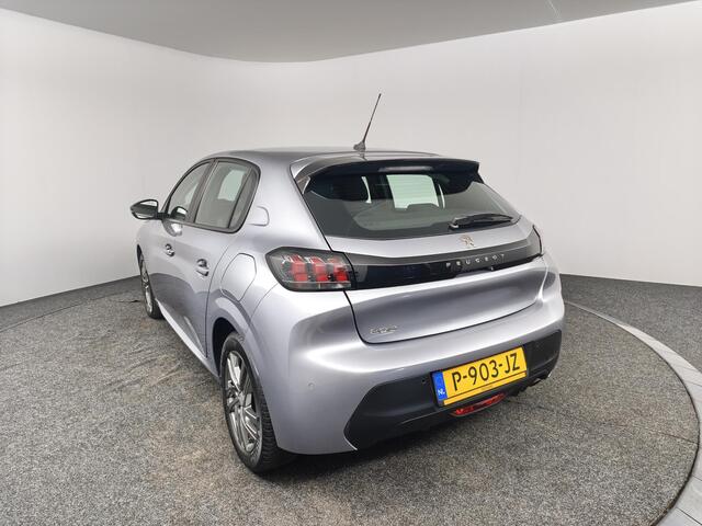 Peugeot 208 1.2 PureTech Active Pack | Parkeersensor | Navigatie | Climate Control | Lichtmetaal | AppleCarplay |