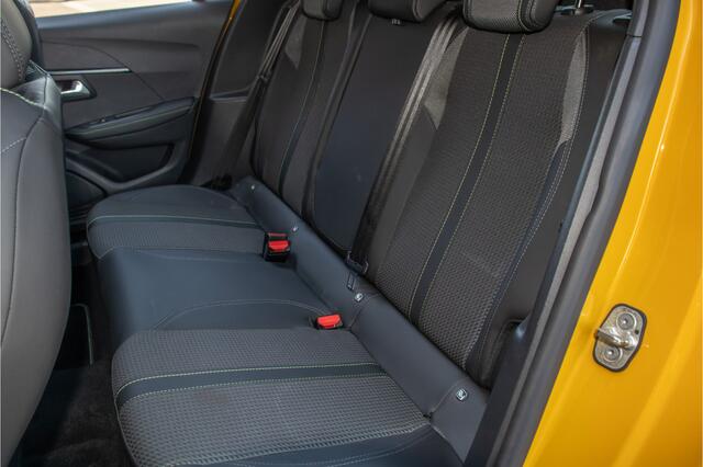 Peugeot 208 1.2 PureTech GT-Line, 1e eigenaar, Panoramadak, Keyless, Navigatie, Full LED, Camera, DAB+.