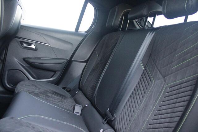 Peugeot 208 1.2 Hybrid 145PK AUTOMAAT GT PACK | ELEKTRISCH BEDIENBARE BESTUURDERSSTOEL MET MASSAGE FUNCTIE | ALCANTARA BEKLEDING | STOEL VERWARMING | CRUISE CONTROL | DAB+ RADIO | APPLE CARPLAY/ANDROID AUTO | FULL LED KOPLAMPEN | KEYLESS ENTRY/START | 17" LICHTMETALE