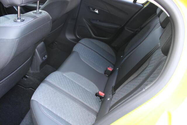 Peugeot 208 1.2 PureTech 100 Allure NAVIGATIE - PARKEERHULP V+A