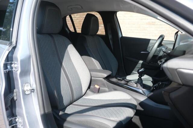 Peugeot 208 1.2 PureTech 100pk Allure | Private Lease vanaf ¤ 349,- p.m.