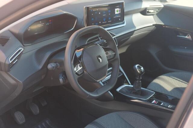 Peugeot 208 1.2 PureTech 100pk Allure | Private Lease vanaf ¤ 349,- p.m.