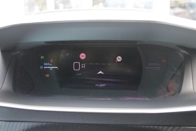 Peugeot 208 1.2 Hybrid 145PK AUTOMAAT GT | CAMERA VOOR + ACHTER | NAVIGATIE | DRAADLOZE APPLE CARPLAY/ANDROID AUTO | FULL LED KOPLAMPEN | LICHTMETALEN VELGEN 17" | DODEHOEK DETECTIE | DRAADLOZE TELEFOONLADER | KEYLESS ENTRY/START | DAB+ RADIO | ADAPTIVE CRUISE CONTRO
