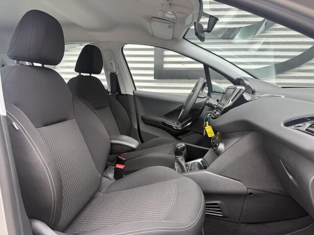 Peugeot 208 1.2 PureTech Blue Lion 2e Eigenaar|Carplay|Cruise|PDC|Navi|Airco|Elek ramen|N.A.P|APK tot 07-2027