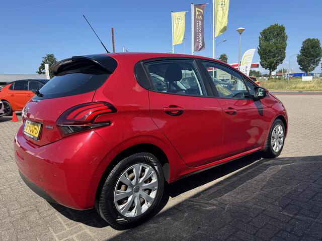 Peugeot 208 1.2 PureTech Blue Lion Incl. beurt en apk - 6M garantie - Nw. distr. riem! | Navi | Cruise | Airco | frisse auto!