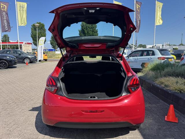 Peugeot 208 1.2 PureTech Blue Lion Incl. beurt en apk - 6M garantie - Nw. distr. riem! | Navi | Cruise | Airco | frisse auto!
