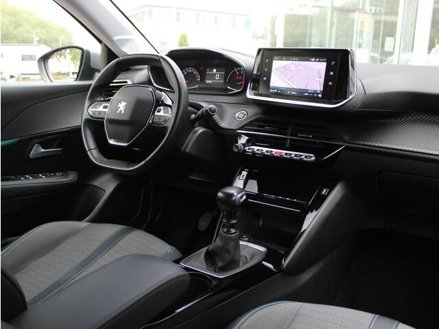 Peugeot 208 1.2T Allure | Navi/Climate/PDC