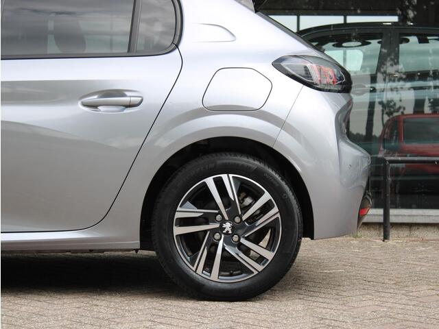 Peugeot 208 1.2T Allure | Navi/Climate/PDC