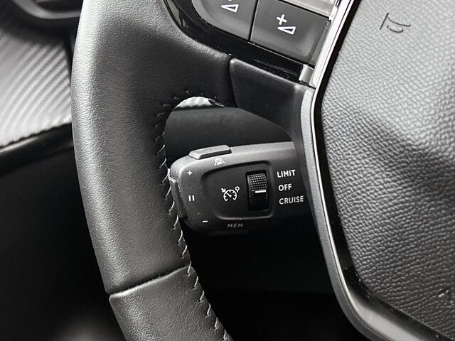 Peugeot 208 1.2 Hybrid 110 e-DCS6 Allure | Rijklaar | 3d cockpit | Camera achter |