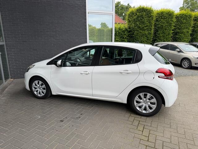 Peugeot 208 1.2 PureTech Blue Lion