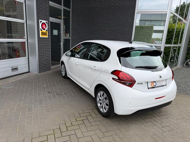 Peugeot 208 1.2 PureTech Blue Lion