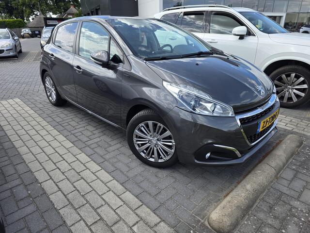 Peugeot 208 1.2 PureTech Signature | NL-Auto | Cruise Control | Airco | Apple Carplay & Android Auto