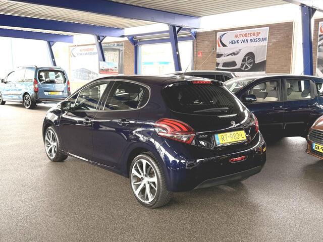 Peugeot 208 1.2 PureTech Allure Automaat | PDC | Carplay | Navi | Camera | Clima | NAP.