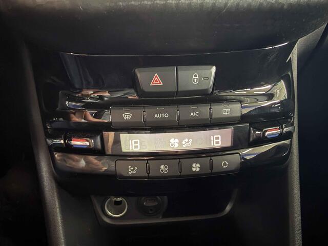 Peugeot 208 1.2 PureTech Allure Automaat | PDC | Carplay | Navi | Camera | Clima | NAP.