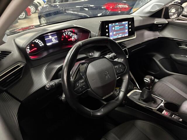 Peugeot 208 1.2 Allure 5 Drs Navigatie PDC Apple Android ECC Airco