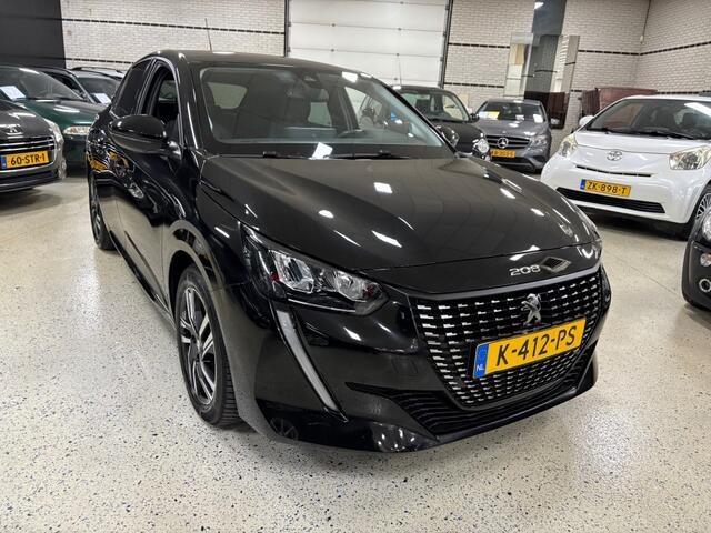 Peugeot 208 1.2 Allure 5 Drs Navigatie PDC Apple Android ECC Airco