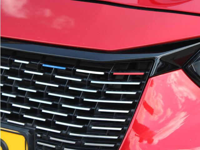Peugeot 208 1.2 PureTech GT Pack | Stoel verwarming / Suede bekleding / Pano
