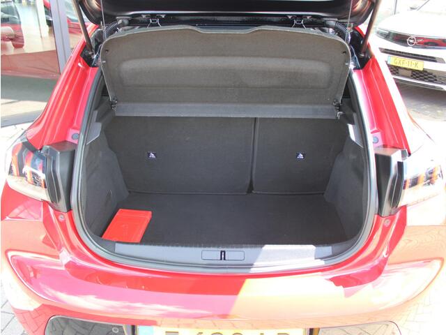 Peugeot 208 1.2 PureTech GT Pack | Stoel verwarming / Suede bekleding / Pano