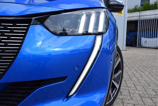 Peugeot 208 1.2 GT 100PK | NL-Auto | Panoramadak | Camera | Automaat