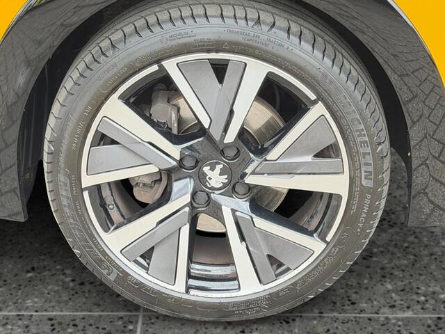Peugeot 208 GT 1.2 Turbo 100pk | 180° CAMERA | 3D i-COCKPIT® | NAVI | APPLE CARPLAY / ANDROID AUTO | KEYLESS | DEALER ONDERHOUDEN | ISOFIX |