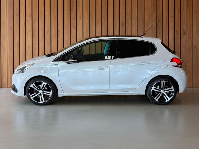 Peugeot 208 1.2 PureTech GT-line | Camera | Navigatie | Goed onderhouden.