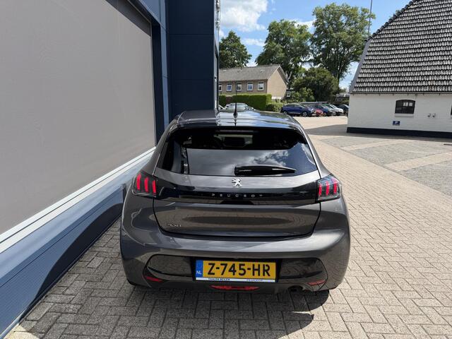 Peugeot 208 1.2 Turbo 100PK Allure | Navigatie via Telefoon | Keyless Entry/Start | Climate Control | Stoelverwarming | LED Verlichting | Camera | Parkeersensoren | Cruise Control | Lichtmetalen Velgen | Half Lederen Bekleding |