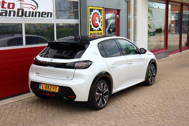 Peugeot 208 1.2 PureTech GT O.a: Camera, PDC, Adaptive Cruise, Half leder, Clima, Led, Etc.. Rijklaar! All-in prijs!