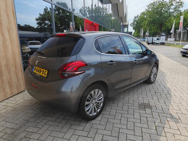 Peugeot 208 1.2 Vti Allure 2019 Rijklaar/ APK / D-riem.