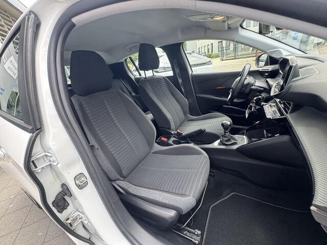 Peugeot 208 1.2 PureTech Blue Lease Active