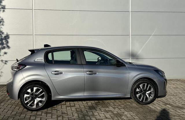Peugeot 208 1.2 PureTech 75 Style | Navigatie | Apple Carplay/Android Auto | Cruise Control | Parkeersensoren | ACTIE VOORRAAD MODEL!