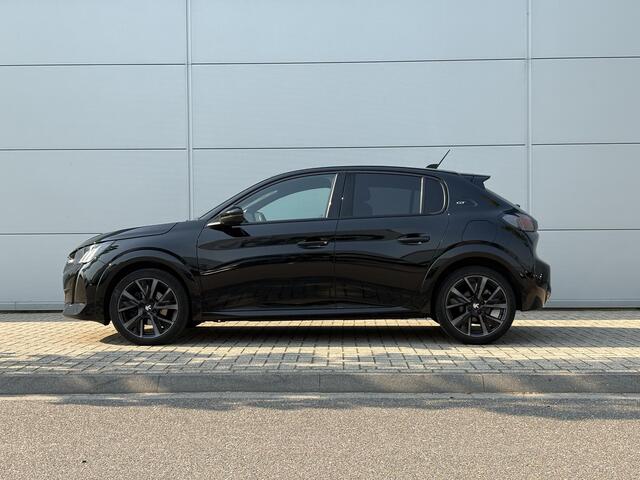 Peugeot 208 1.2 PureTech GT Pack | Camera | Cruise Control | Alcantara bekleding | Stoelverwarming | Panoramadak