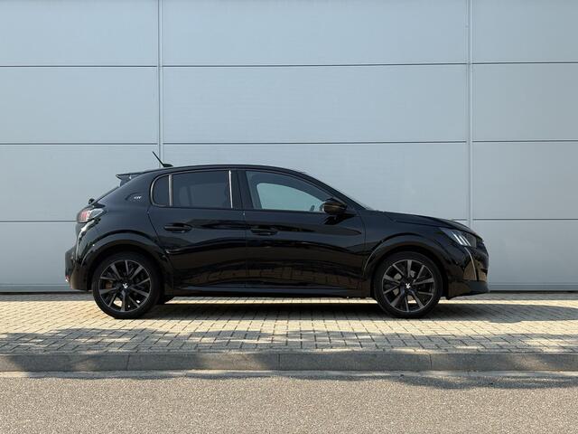 Peugeot 208 1.2 PureTech GT Pack | Camera | Cruise Control | Alcantara bekleding | Stoelverwarming | Panoramadak