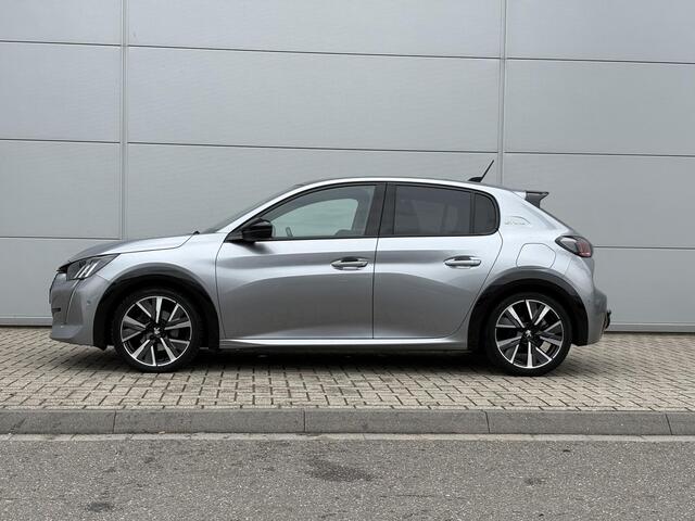 Peugeot 208 1.2 PureTech GT-Line | Panoramadak | Lederen bekleding | Stoelverwarming | Adaptieve Cruise Control | Camera | Trekhaak