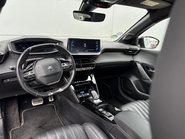 Peugeot 208 1.2 PureTech GT-Line | Panoramadak | Lederen bekleding | Stoelverwarming | Adaptieve Cruise Control | Camera | Trekhaak