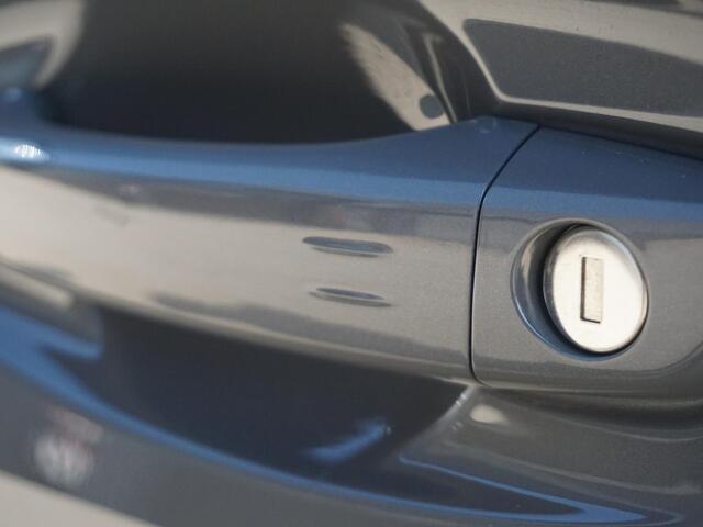 Peugeot 208 1.2 Hybrid 145 e-DCS6 GT 360 Camera