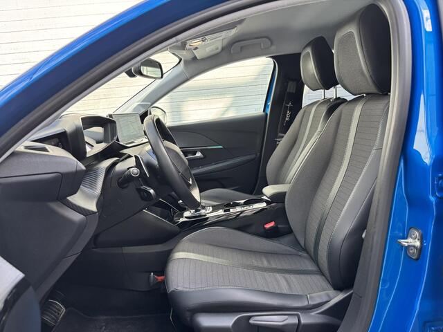 Peugeot 208 Allure Pack 1.2 Turbo 100pk EAT8 | TREKHAAK | CAMERA | NAVI | STOELVERW. | 3D i-COCKPIT® | DAB+ | APPLE CARPLAY / ANDROID AUTO |