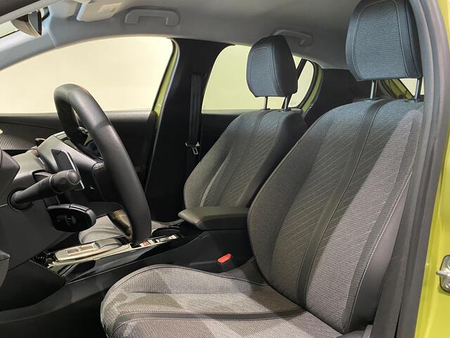 Peugeot 208 Hybrid 100 e-DCS6 Allure CARPLAY + SENSOREN + CRUISE CONTROL