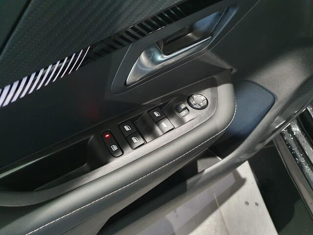 Peugeot 208 75PK Active Airco | Full Map Navigatie | Apple Carplay / Android Auto | Cruise Control | Bekleding Half Leder | 16" Lichtmetalen Velgen