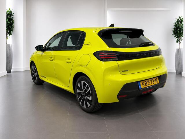 Peugeot 208 1.2 PureTech 100 Style | Navigatie | Apple Carplay/Android Auto | Parkeersensoren |