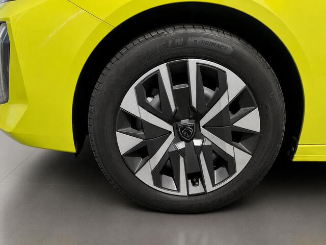 Peugeot 208 1.2 PureTech 100 Style | Navigatie | Apple Carplay/Android Auto | Parkeersensoren |