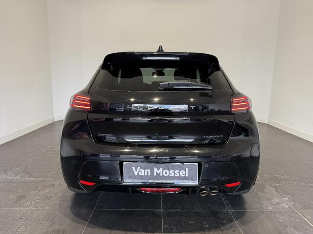 Peugeot 208 1.2 Hybrid 110 e-DCS6 GT l Camera l Navi l Parkeersensoren l Apple carplay & Android auto l DIRECT LEVERBAAR!!!