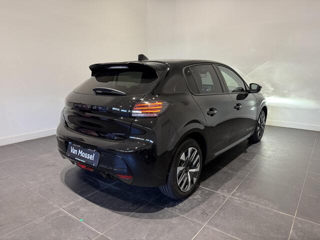Peugeot 208 1.2 Hybrid 110 e-DCS6 Business | APPLE CARPLAY & ANDROID AUTO | CAMERA | DEMO AUTO |