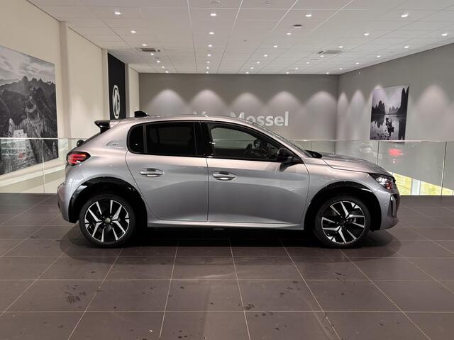 Peugeot 208 1.2 Hybrid 110 e-DCS6 GT | Automaat | Climate Control | Full Map Navigatie | Apple Carplay / Android Auto | 360 Camera | Parkeersensoren | Bekleding Half Leder | Direct uit Voorraad Leverbaar!